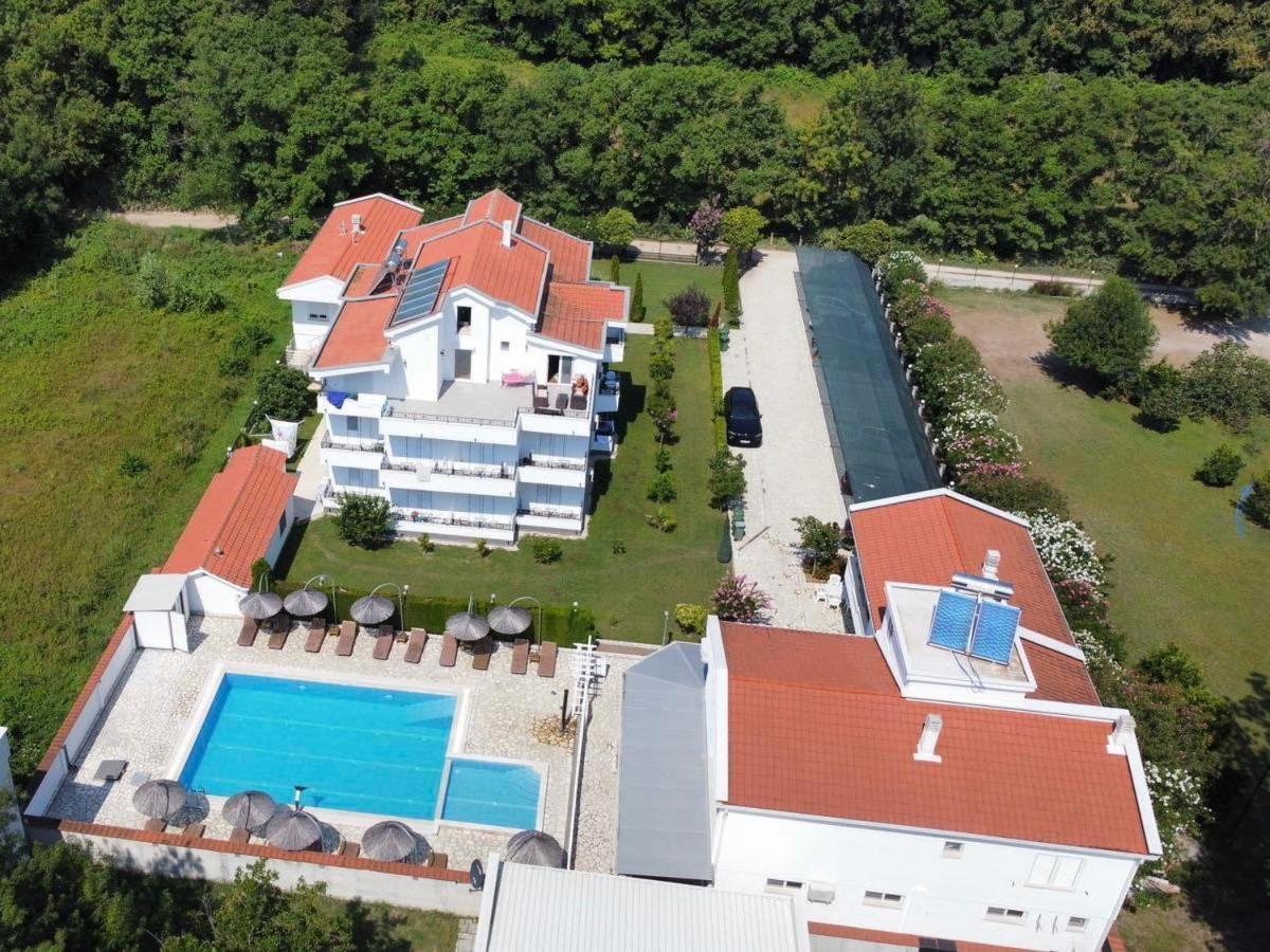 Residence Leora Ulcinj Exterior photo