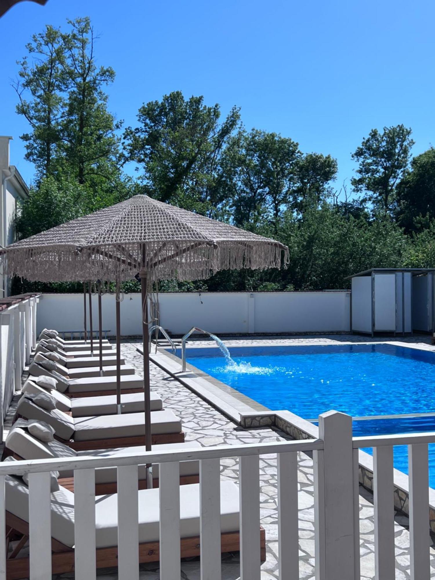 Residence Leora Ulcinj Exterior photo